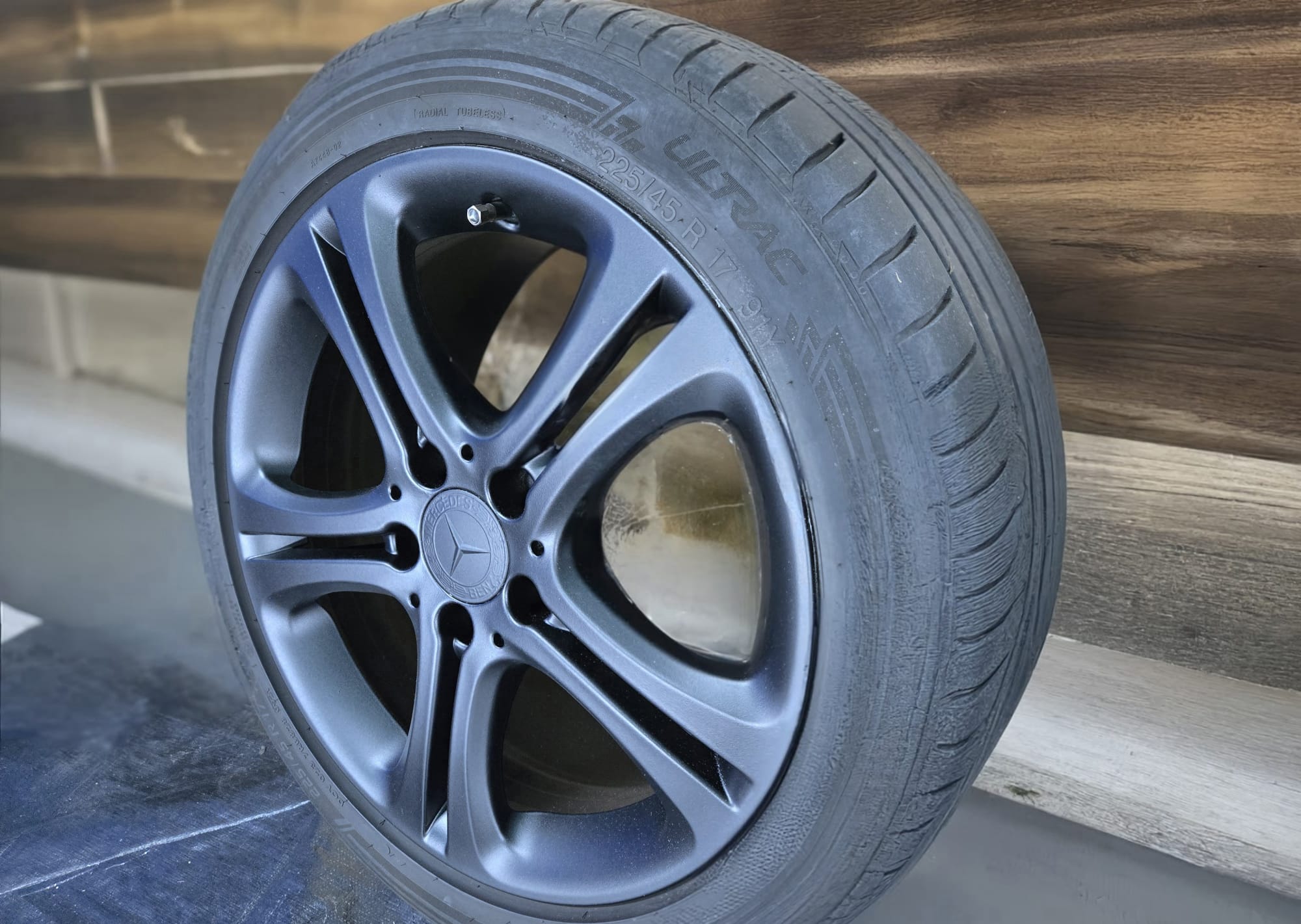 velgen spuiten, schadeherstel, stoeprandschade, corossie, www.spraywrapper.nl